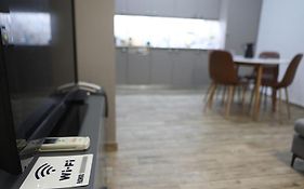 Όμορφο Διαμέρισμα Σε Διατηρητέο Κτίσμα Στην Αθήνα