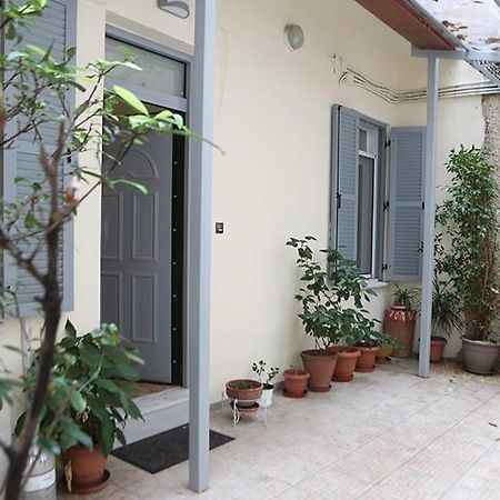 Όμορφο Διαμέρισμα Σε Διατηρητέο Κτίσμα Στην Αθήνα Extérieur photo