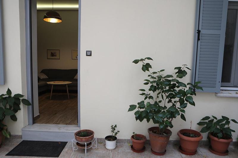 Όμορφο Διαμέρισμα Σε Διατηρητέο Κτίσμα Στην Αθήνα Extérieur photo